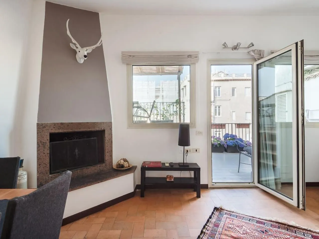 Navona Penthouse location