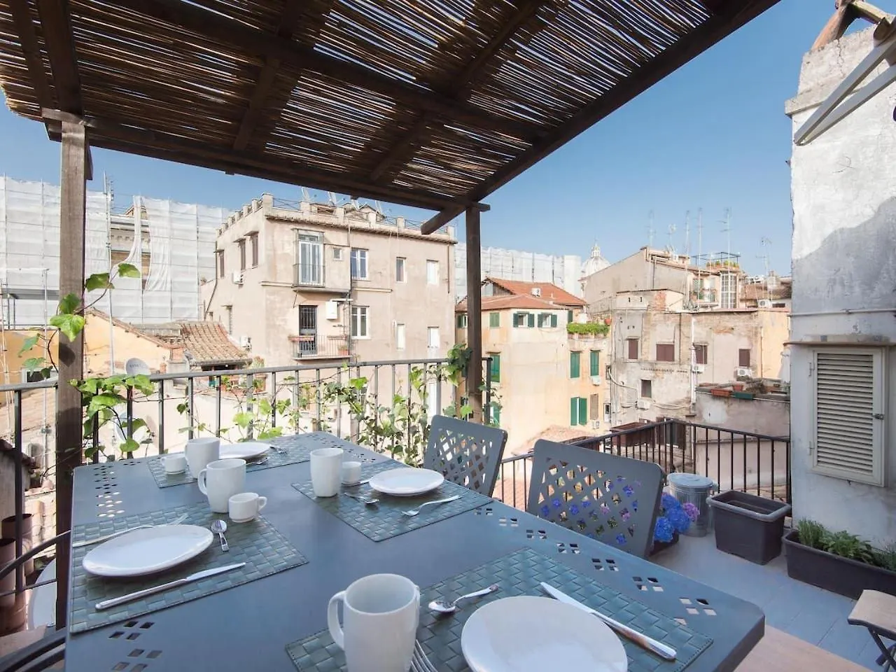 Navona Penthouse Apartment Rome