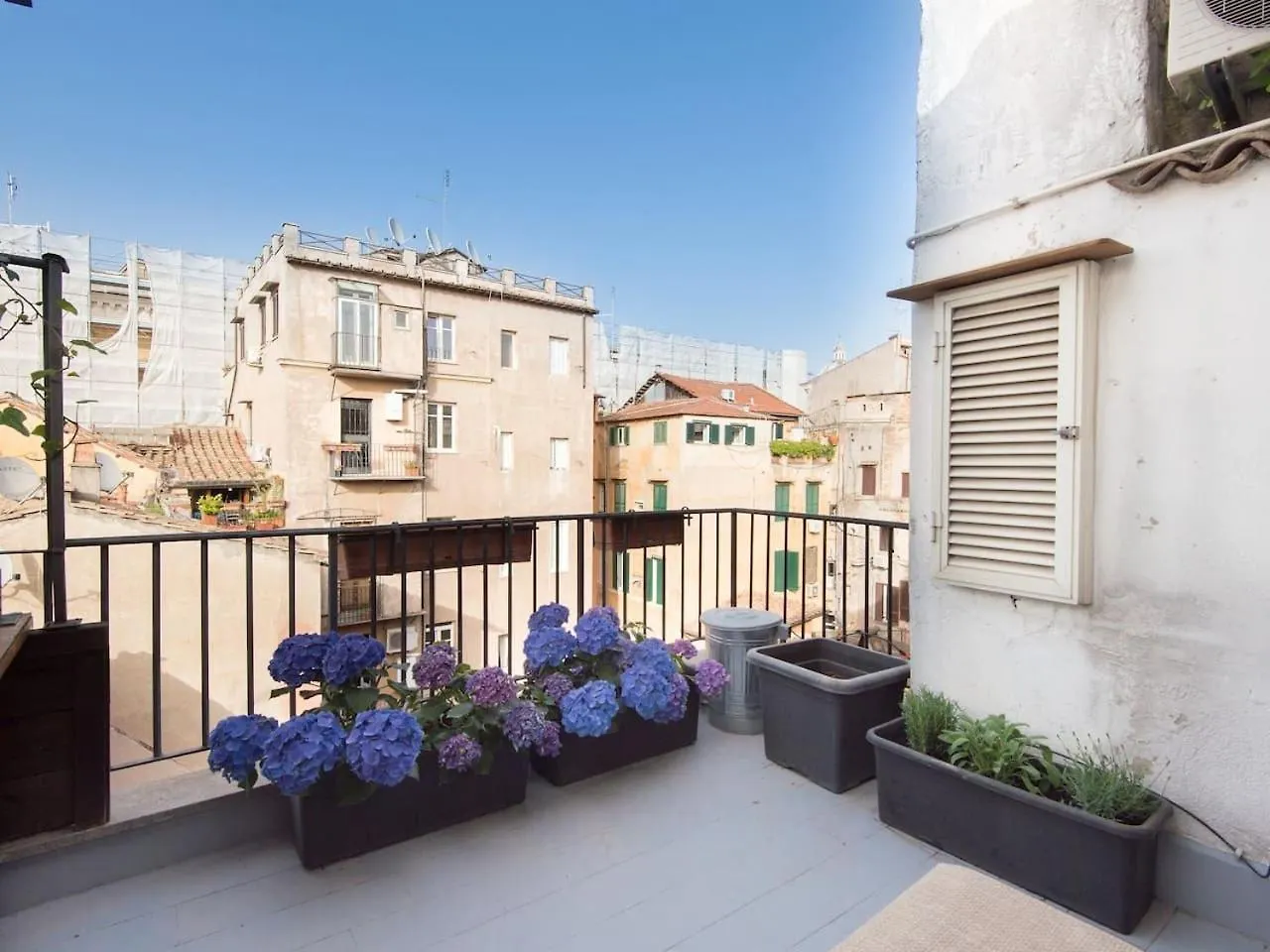 Navona Penthouse Apartment Rome Italy